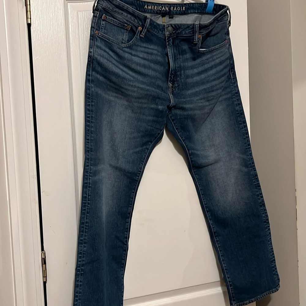 American Eagle Relaxed Straight Flex Jean 38/32